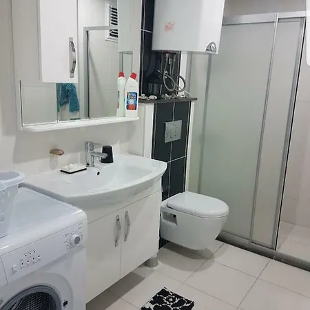Sonas Apartman شقة